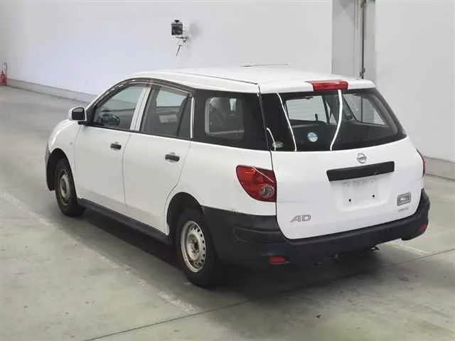 Nissan AD