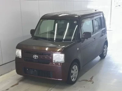 Toyota PIXIS SPACE
