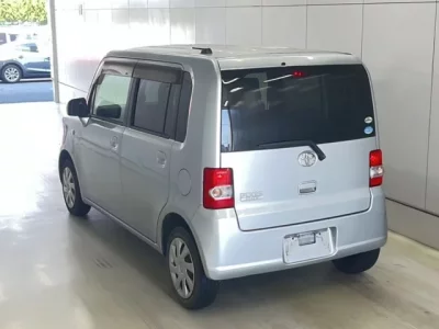 Toyota PIXIS SPACE