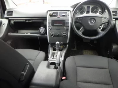 Mercedes-Benz B CLASS