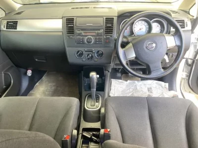 Nissan TIIDA LATIO