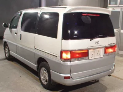 Toyota HIACE REGIUS