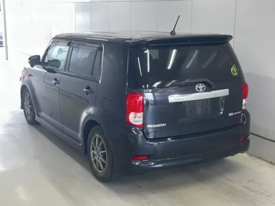 Toyota COROLLA RUMION