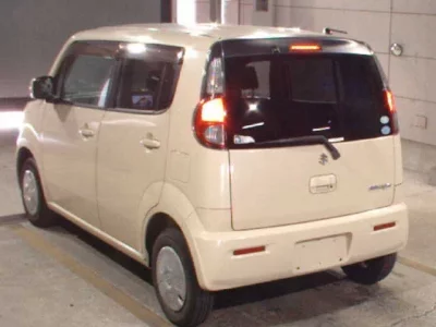 Suzuki MRWAGON