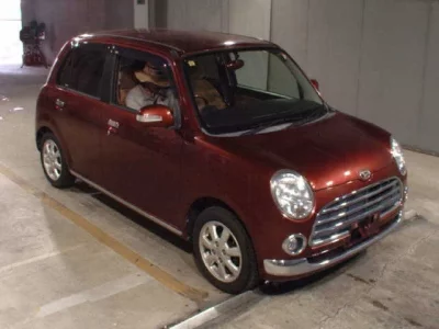 Daihatsu MIRA