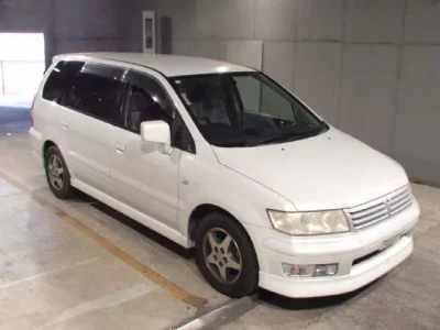Mitsubishi CHARIOT GRANDIS