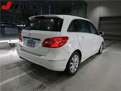 Mercedes-Benz B CLASS