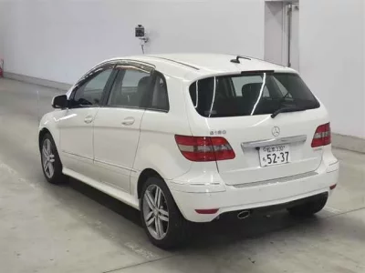 Mercedes-Benz B CLASS