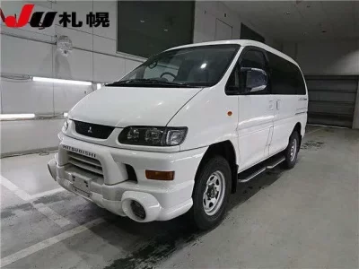 Mitsubishi DELICA