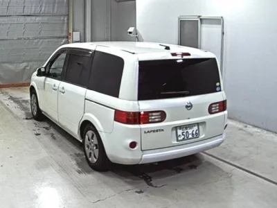 Nissan LAFESTA