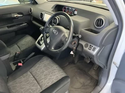 Toyota COROLLA RUMION