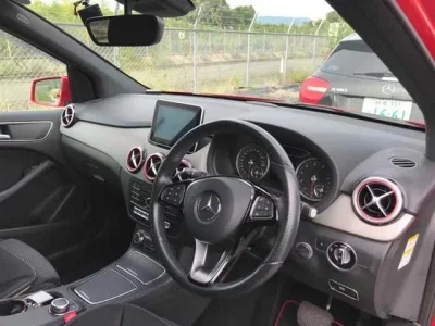 Mercedes-Benz B CLASS