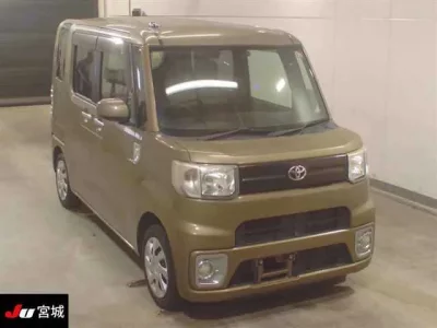 Toyota PIXIS MEGA