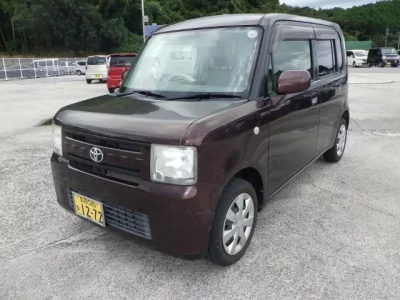 Toyota PIXIS SPACE