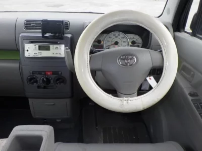 Toyota PIXIS SPACE