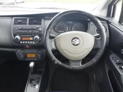 Suzuki CERVO