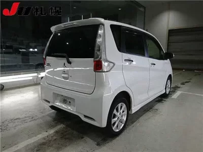 Mitsubishi EK CUSTOM