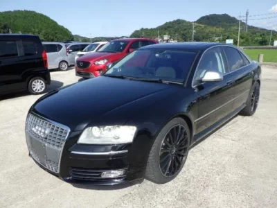 Audi S8