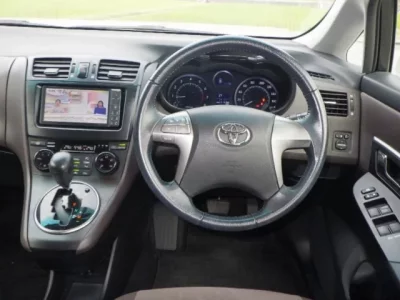 Toyota MARK X ZIO