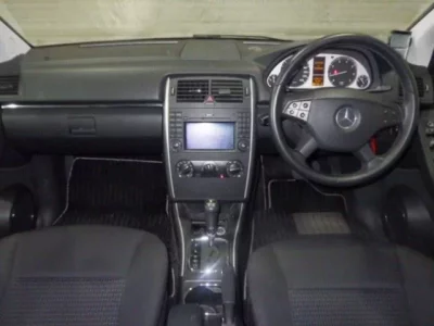 Mercedes-Benz B CLASS