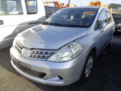 Nissan TIIDA LATIO