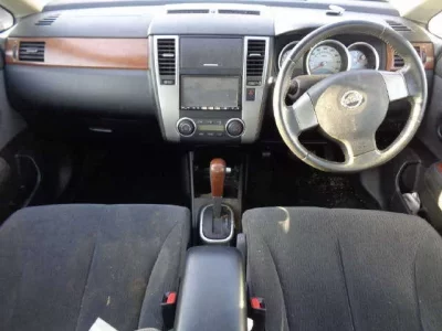 Nissan TIIDA LATIO