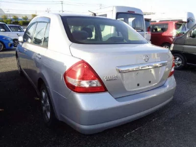 Nissan TIIDA LATIO