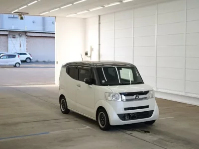 Honda N BOX SLASH