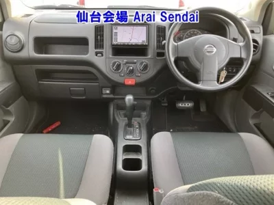 Nissan AD