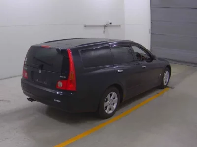 Nissan STAGEA
