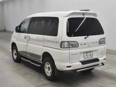 Mitsubishi DELICA