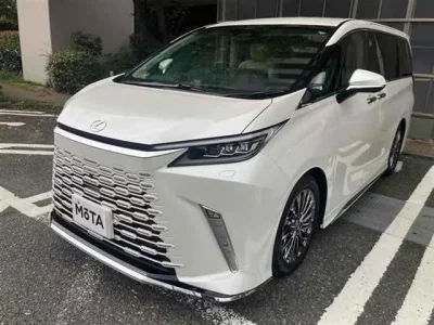 Lexus LM