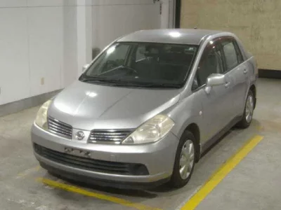 Nissan TIIDA LATIO