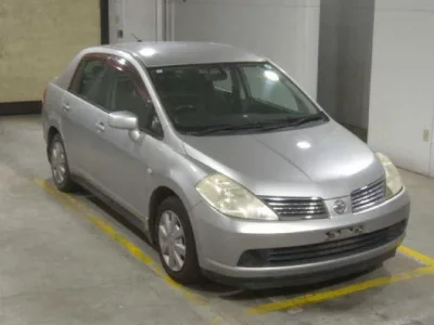 Nissan TIIDA LATIO