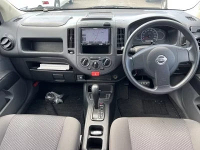 Nissan AD