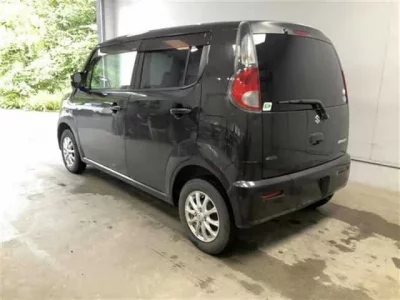 Suzuki MRWAGON