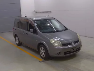 Nissan LAFESTA