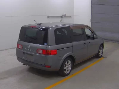 Nissan LAFESTA