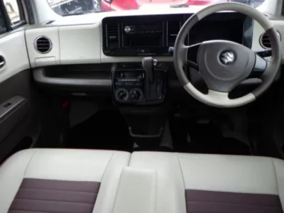 Suzuki MRWAGON