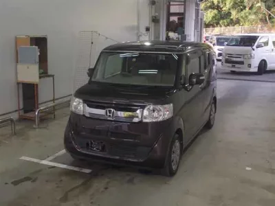Honda N BOX SLASH