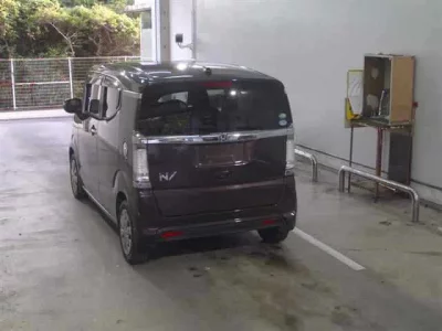 Honda N BOX SLASH