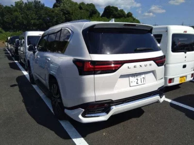 Lexus LX