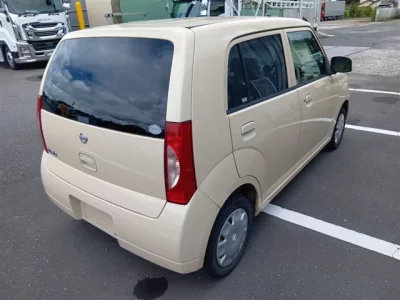 Nissan PINO