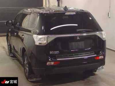 Mitsubishi OUTLANDER PHEV