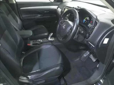 Mitsubishi OUTLANDER PHEV