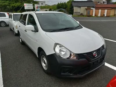 Nissan AD