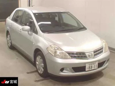 Nissan TIIDA LATIO
