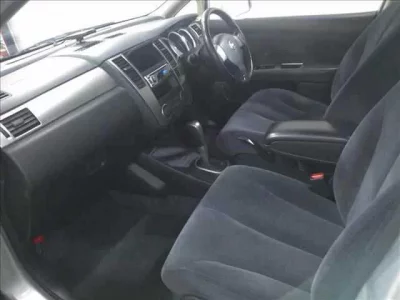 Nissan TIIDA LATIO