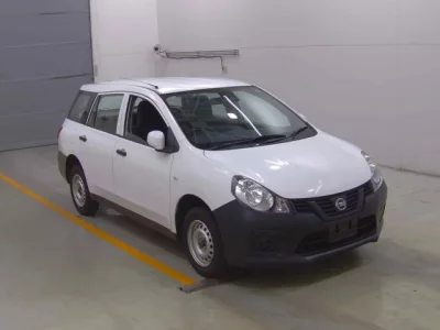 Nissan AD