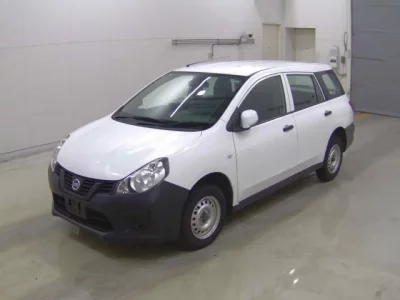Nissan AD